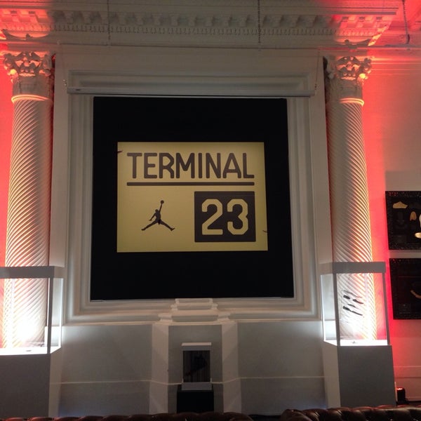 Терминал 23