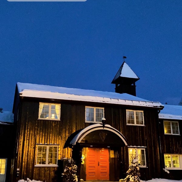 Photo taken at Lysebu Hotell by Tormod S. on 12/2/2019