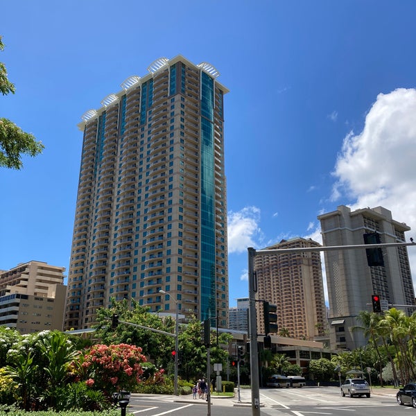Photos at The Grand Islander by Hilton Grand Vacations - Waikiki - 4 tips  from 582 visitors