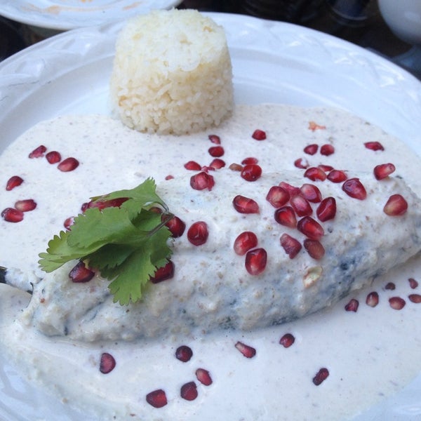 Photo taken at “El Atajo” restaurante by Adry O. on 10/21/2013