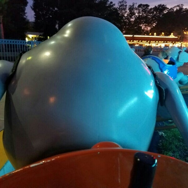 Джамбо парк омск