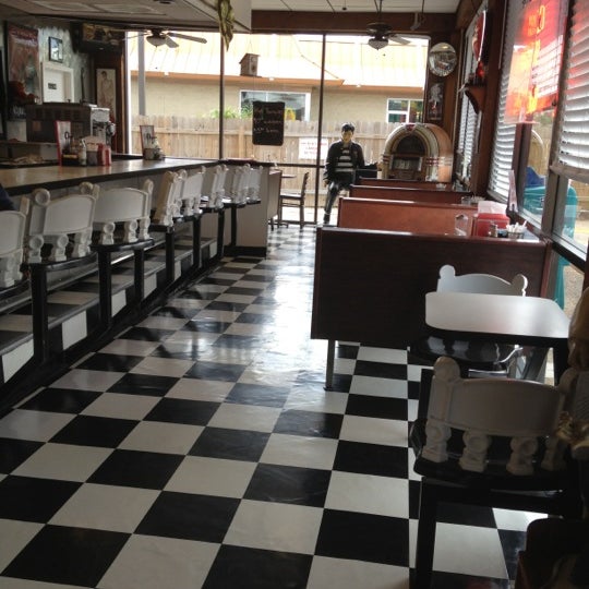 Butter Krisp Diner 18 tips de 267 visitantes