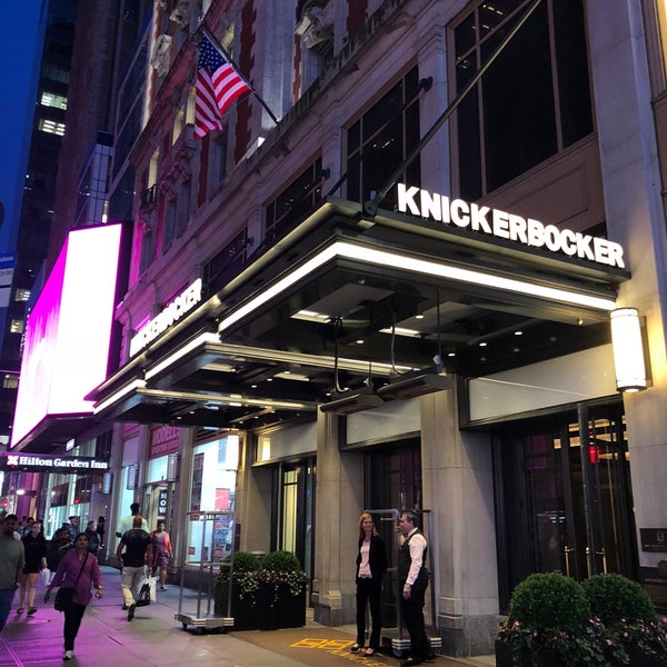 Foto tirada no(a) The Knickerbocker por Wael H. em 6/17/2018