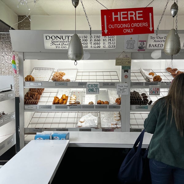4/26/2022にWael H.がPeter Pan Donut &amp; Pastry Shopで撮った写真