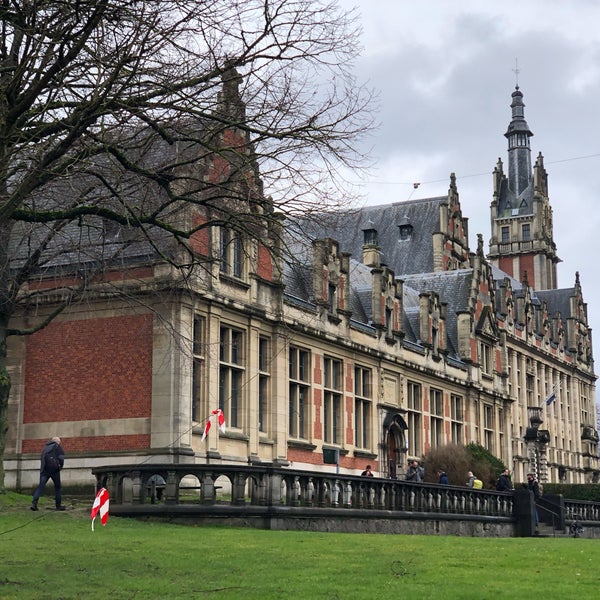 Снимок сделан в Vrije Universiteit Brussel - Brussels Humanities, Sciences &amp; Engineering Campus пользователем Dmitry I. 2/1/2020