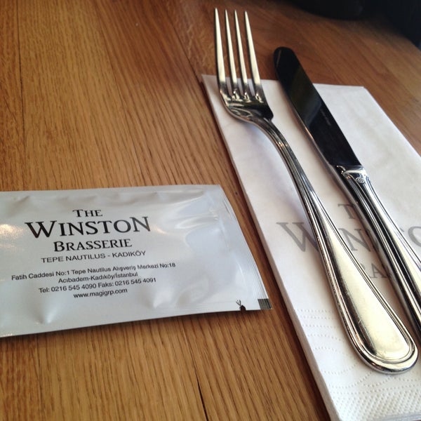 4/27/2013 tarihinde Mustafaziyaretçi tarafından The Winston Brasserie'de çekilen fotoğraf