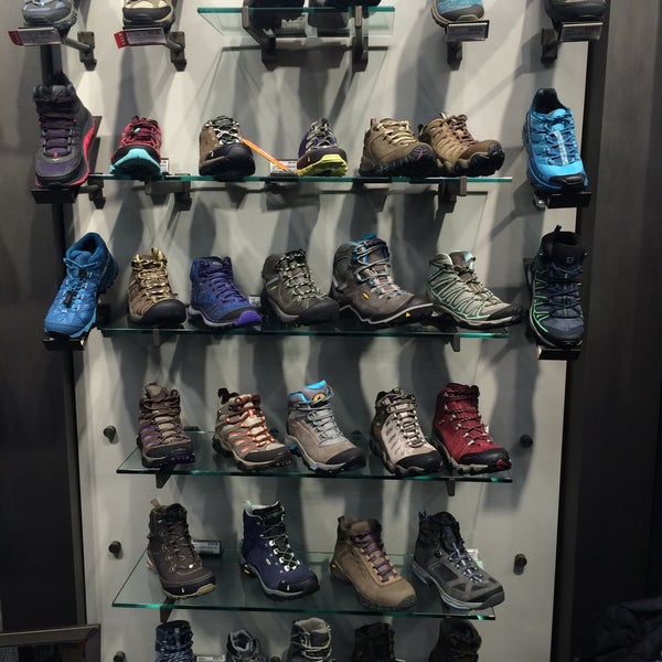 REI Sporting Goods Retail in Flagstaff