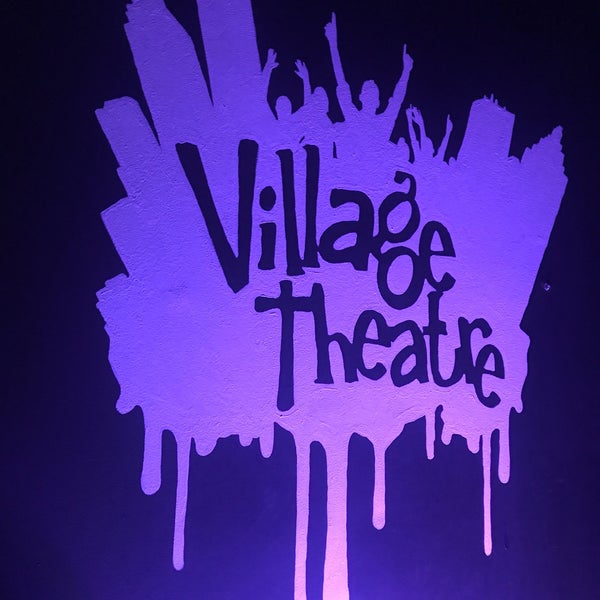 9/1/2018에 Matt D.님이 Village Theatre에서 찍은 사진