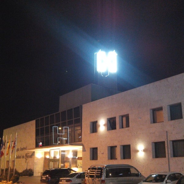 รูปภาพถ่ายที่ Spa Hotel Ciudad de Teruel โดย Sergio A. เมื่อ 3/23/2013