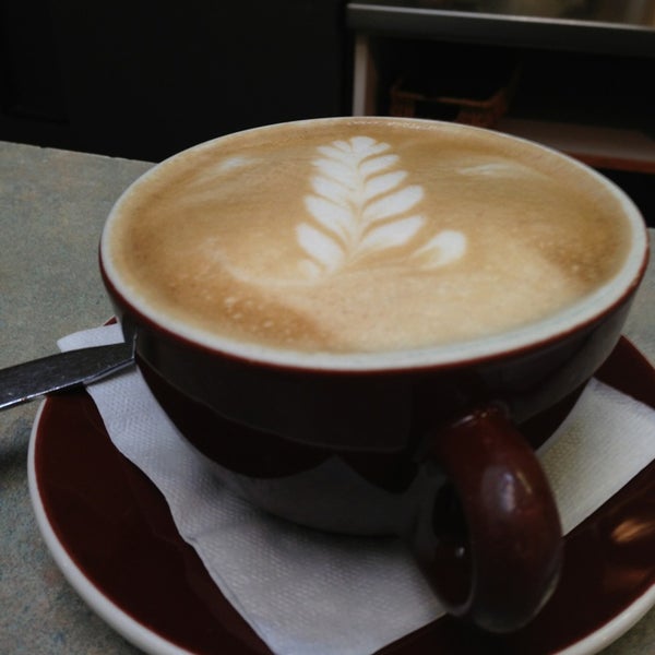 Photo taken at Cassatt&#39;s Kiwi Cafe &amp; Gallery by Christian D. on 1/20/2013