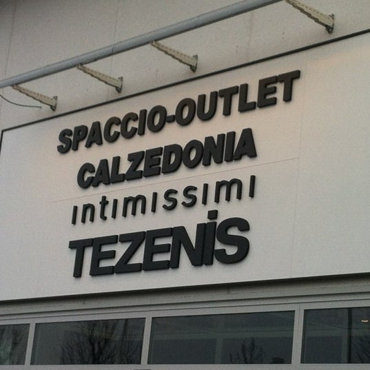 Outlet Calzedonia Intimissimi Tezenis 37 visitors