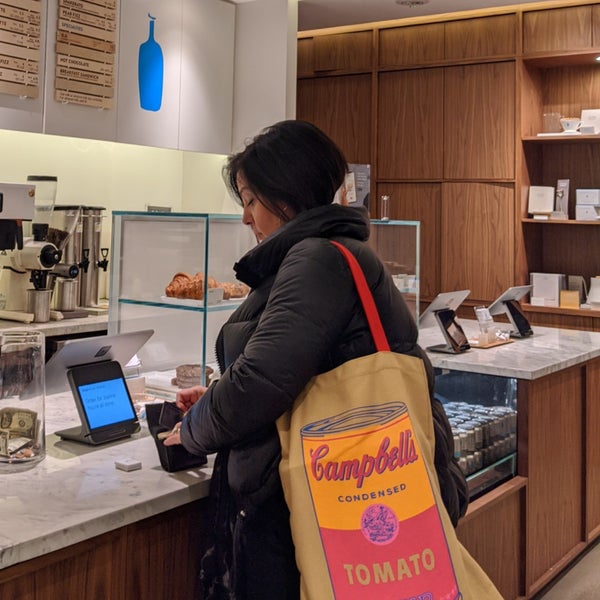 Photo taken at Blue Bottle Coffee by Fred W. on 11/17/2019