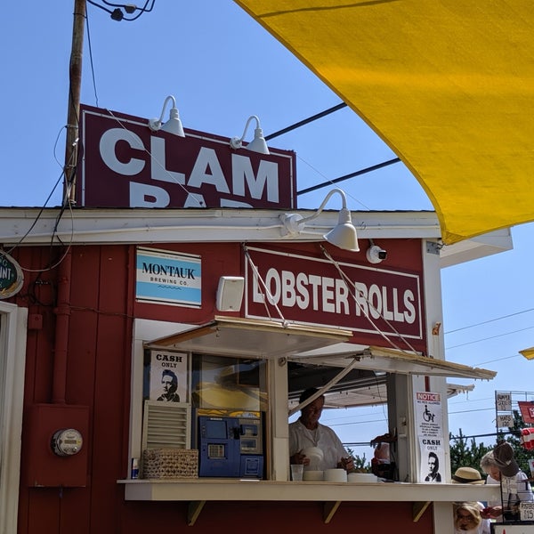 Photo taken at The Clam Bar by Fred W. on 8/22/2019