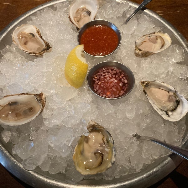 OYSTERS (MIGNONETTE, COCKTAIL SAUCE)