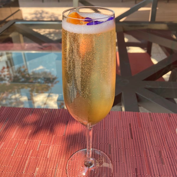 The Pen20 (Champagne, jasmine pearl tea, French lavender)