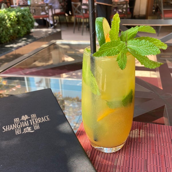 The Ning Sling (absolut mandarin, lychee, lime, fresh mint, passion fruit, sprite)