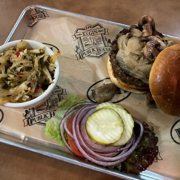 Elgin Public House Downtown Elgin 219 E Chicago St