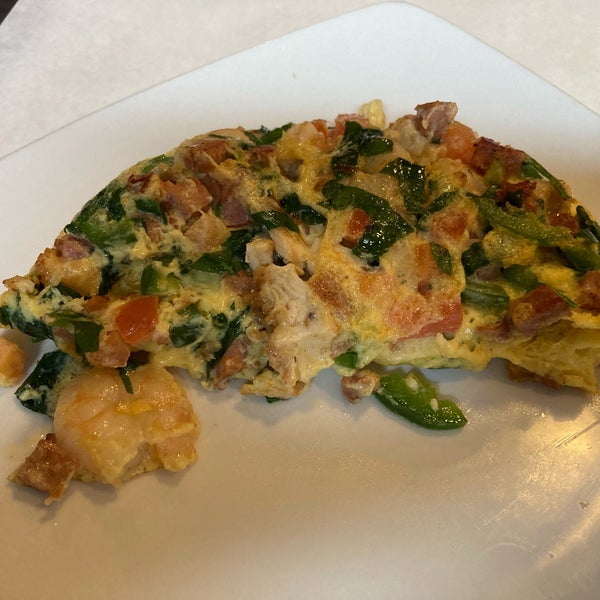 6-Course Sunday Brunch: Omelettes Made to Order - Omelette (shrimp, chicken, pork andouille sausage, tomato, spinach, hot peppers)