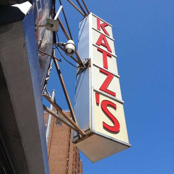 Photo taken at Katz&#39;s Delicatessen by Joaquin P. on 5/3/2013