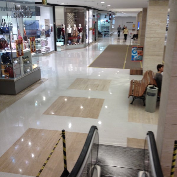 Photo taken at Shopping Ibirapuera by JR S. on 6/27/2013