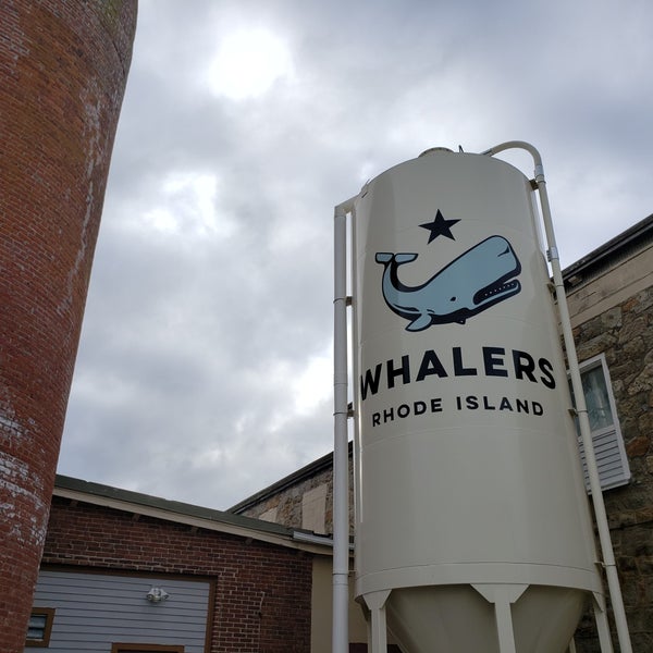 Foto tomada en Whalers Brewing Company  por J. F. el 7/5/2019