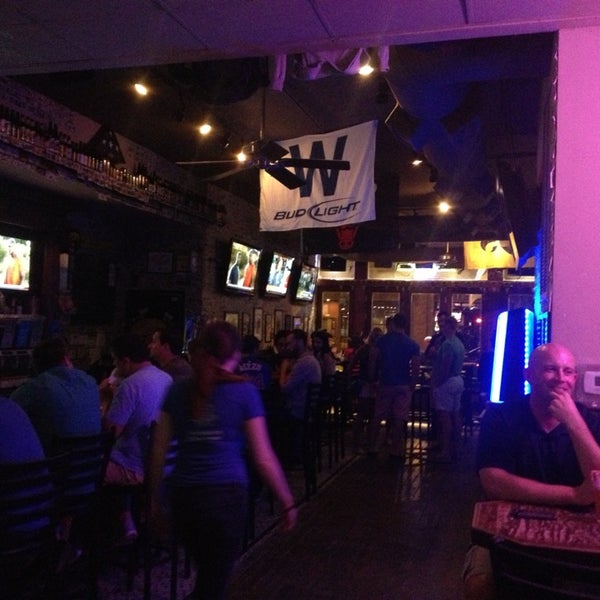 7/11/2013 tarihinde John L.ziyaretçi tarafından Merkle&#39;s Bar &amp; Grill'de çekilen fotoğraf