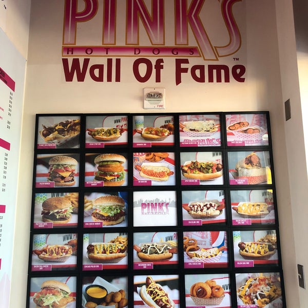 2/8/2018 tarihinde Yoo Sun S.ziyaretçi tarafından Pink&#39;s Hot Dogs'de çekilen fotoğraf