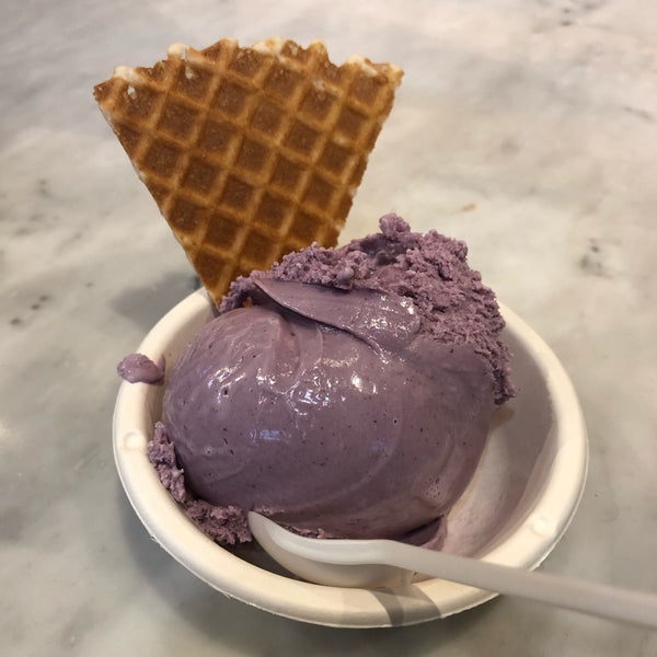 2/16/2019 tarihinde Yoo Sun S.ziyaretçi tarafından Jeni&#39;s Splendid Ice Creams'de çekilen fotoğraf