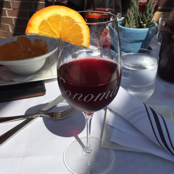 3/19/2016にGregoryがSonoma Wine Bar &amp; Restaurantで撮った写真