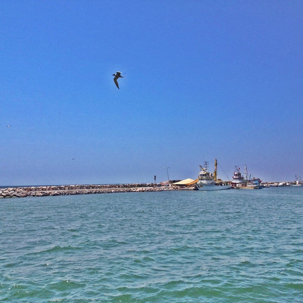 รูปภาพถ่ายที่ Deniz Park โดย Erdem A. เมื่อ 5/1/2013
