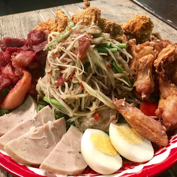 Photo taken at Darabar Secret Thai Cuisine by Kuri K. on 8/10/2018