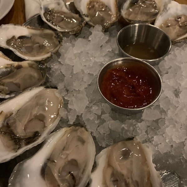 Photo taken at Hank&#39;s Oyster Bar by Allison B. on 1/30/2021