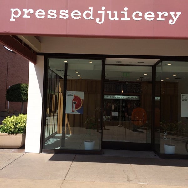 Photo taken at Pressed Juicery by Casey S. on 3/23/2014