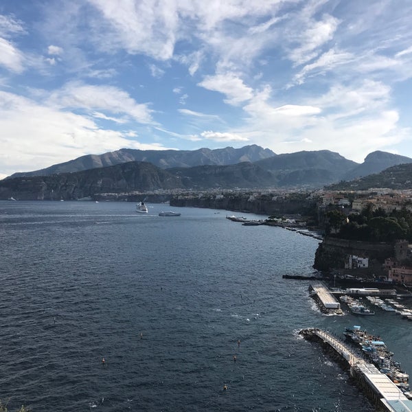 Amazing hotel with great service. Also, the views of Sorrento and Mt. Vesuvius are stunning!