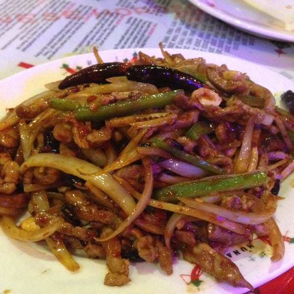 Снимок сделан в Henry&#39;s Hunan Restaurant пользователем Lana C. 2/24/2013