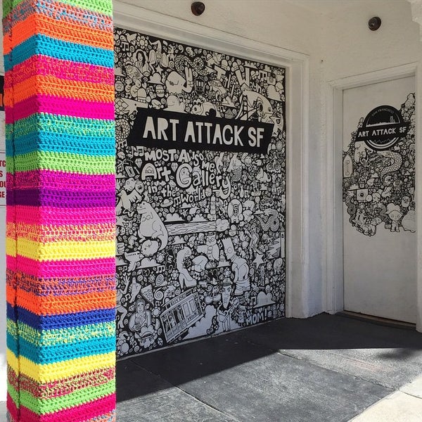 รูปภาพถ่ายที่ Art Attack SF โดย Lana C. เมื่อ 4/2/2015