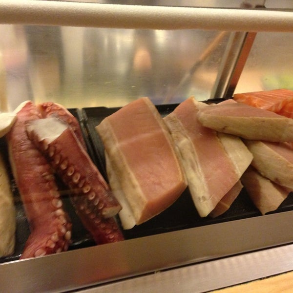 Снимок сделан в Sushi Go 55 пользователем Karl F. 1/22/2013