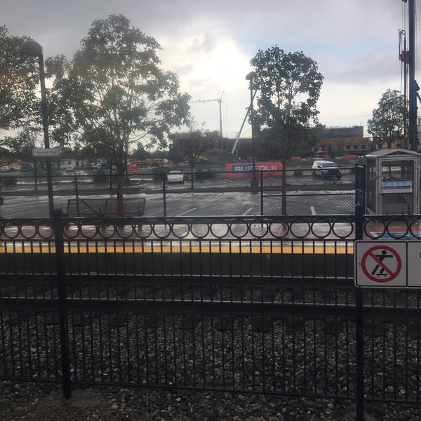 Hayward Park Caltrain Station San Mateo'da Demiryolu İstasyonu