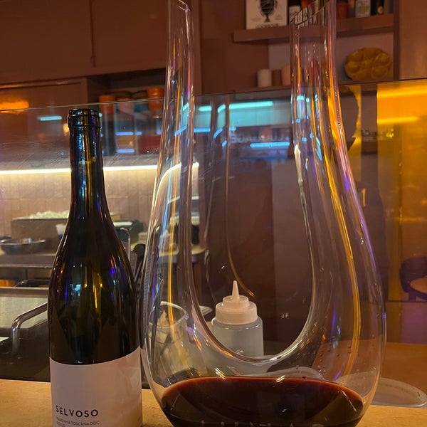 Margot Natural Wine Bar Wine Bar in Miami Central Business District