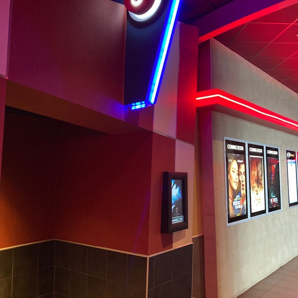 Photos at Cobb Theater Tyrone 10 Movie Theater in Saint Petersburg