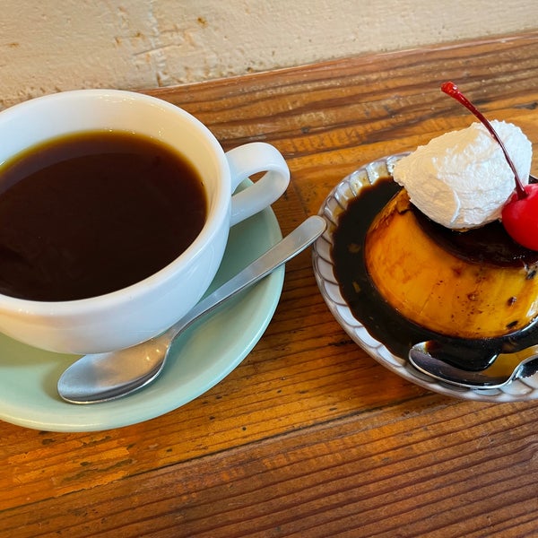 Coffee time contemporary cafes. осенний кофе. кофе улучшение внимания. осенний кофе. кофе в самолете.