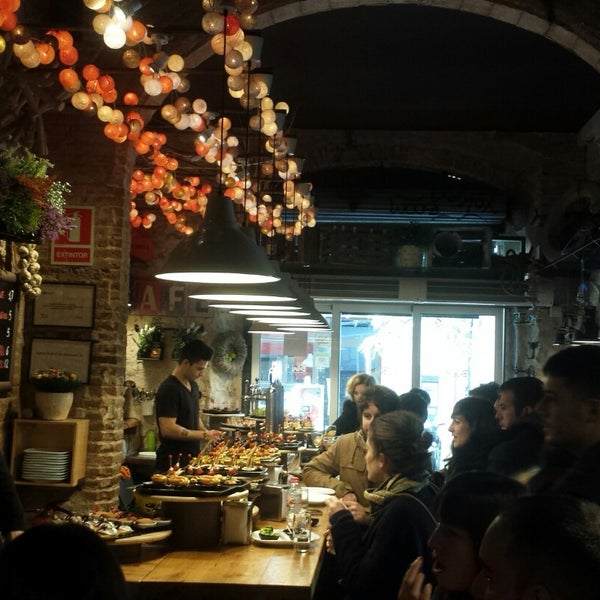 Blai 9 Tapas Restaurant in Barcelona