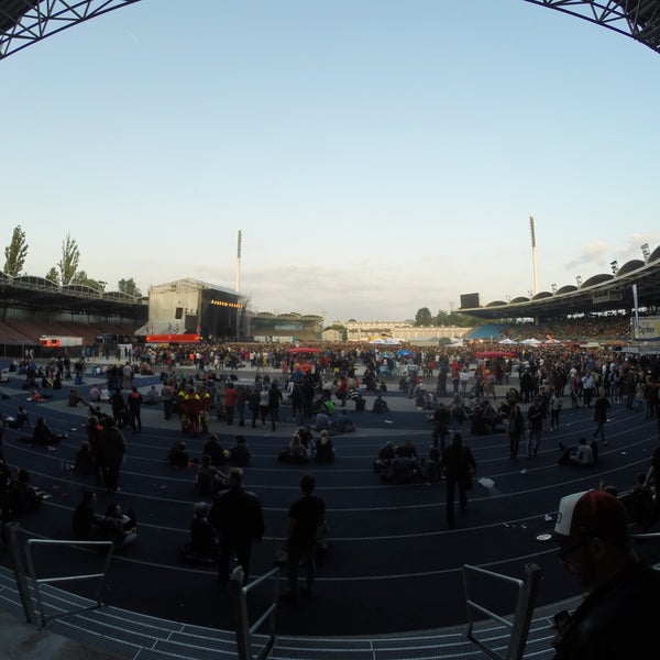 Foto tirada no(a) Gugl - Stadion der Stadt Linz por Igi K. em 5/25/2016