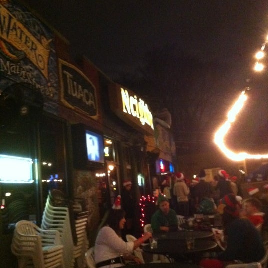 Foto diambil di Neighbor&#39;s Pub oleh Hair pada 12/16/2012