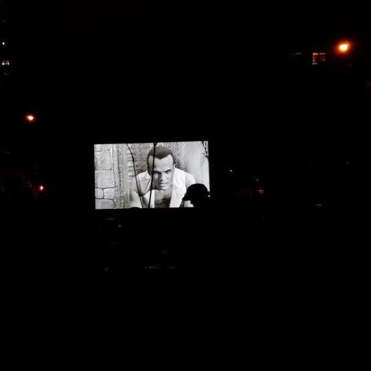Foto tirada no(a) Bronx Documentary Center por 🚍DP &quot;The Flx 1975&quot;🚍 P. em 8/28/2014