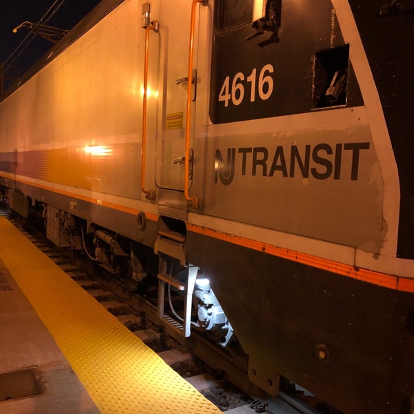 NJT East Orange Station (M&E) 5 tips from 1032 visitors