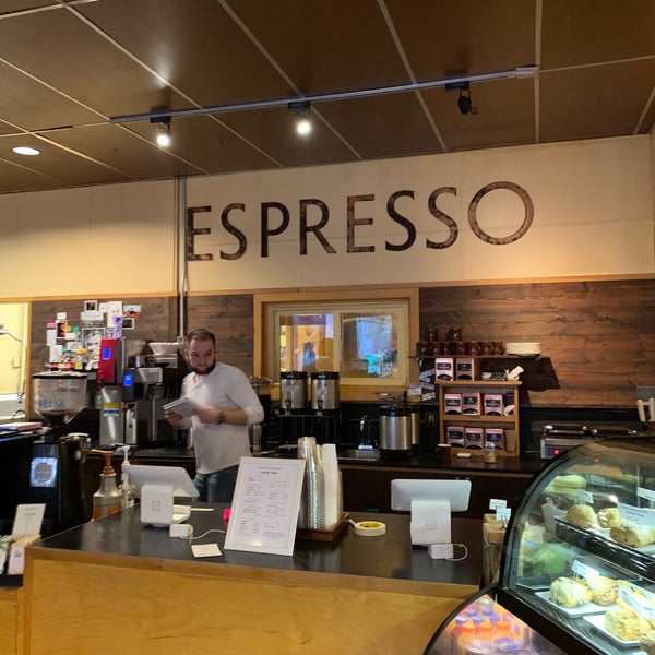 Foto tirada no(a) Seattle Coffee Works por Jeff J. P. em 10/28/2018