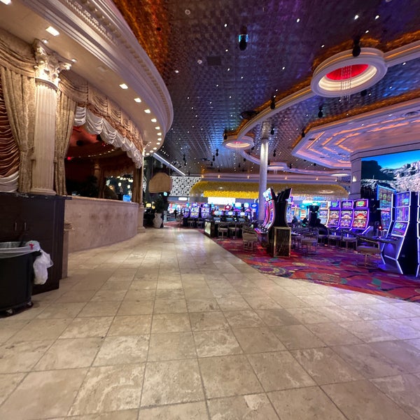 Das Foto wurde bei Peppermill Resort Spa Casino von Jeff J. P. am 2/25/2023 aufgenommen