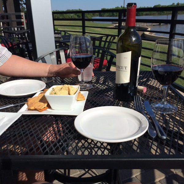 Photo taken at The Tasting Room Kings Harbor by Lacy R. on 5/16/2014