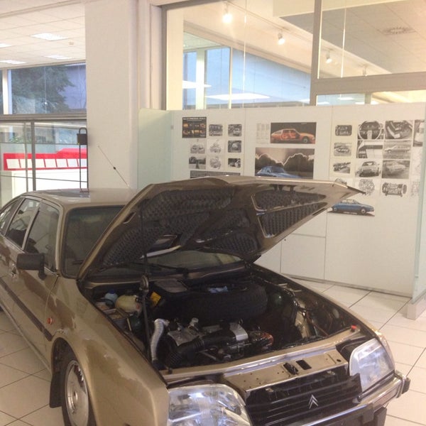 2/1/2014 tarihinde Mariachiara Z.ziyaretçi tarafından Citroën Milano'de çekilen fotoğraf